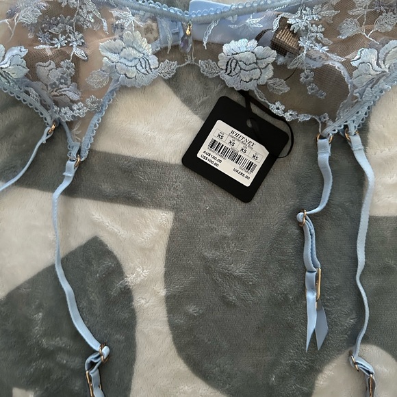 WHITNEY
BABY BLUE SUSPENDER XS - Picture 13 of 14